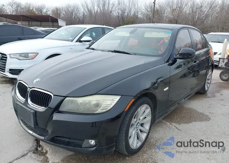 2011 BMW 328I z USA, uszkodzony, nr VIN WBAPH7C50BE682095